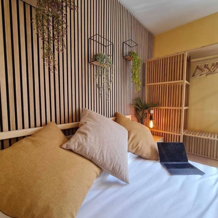 Rey Centro 3 Rooms - Three-Bedroom Apartment - 7