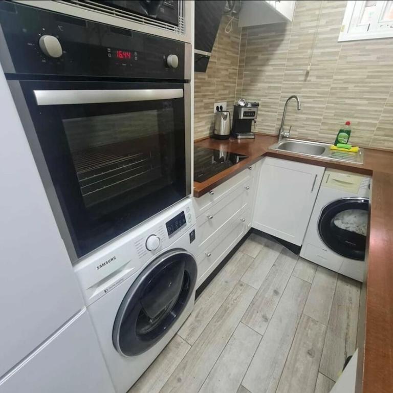 Rey Centro 3 Rooms - Three-Bedroom Apartment - 15