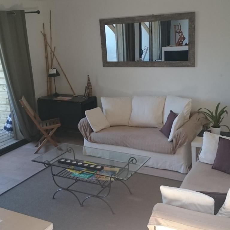 Maison avec 3 appartements à 5min de la plage sud - Maison 2 Chambres - 1