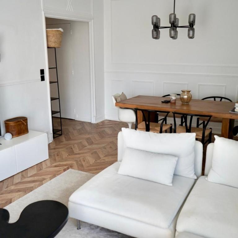 T2 Appartement 55m2 Terrasse 20m2 - à 15min à pied du Centre Ville - Wifi - Air conditioning - Appartement 1 Chambre - 1
