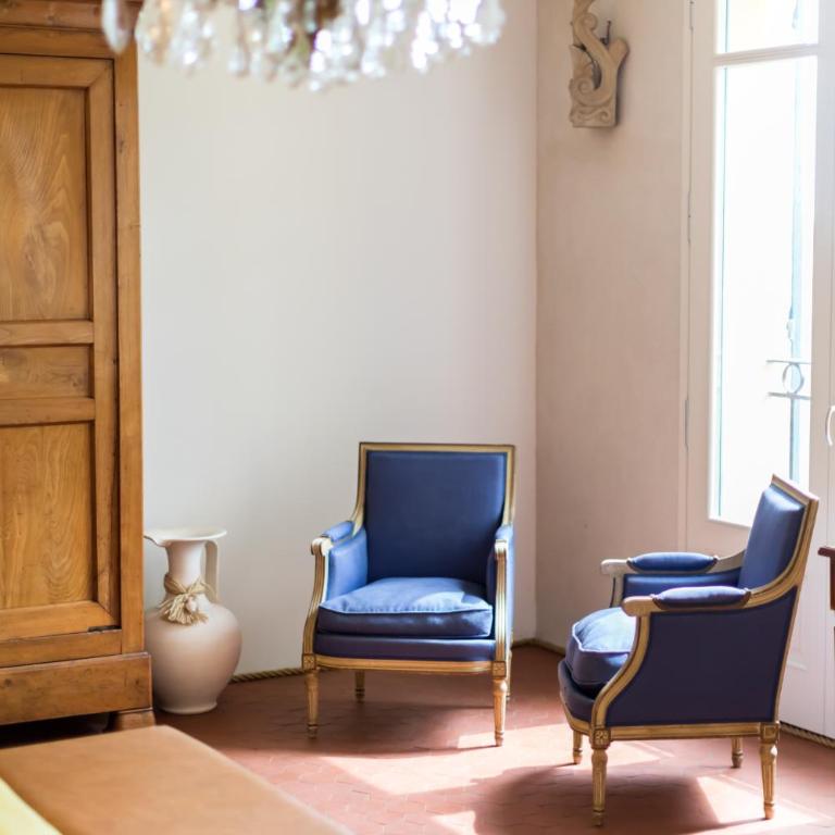 Domaine de la Cascade Parfumée - Habitación con cama extragrande y vistas a la montaña - 12
