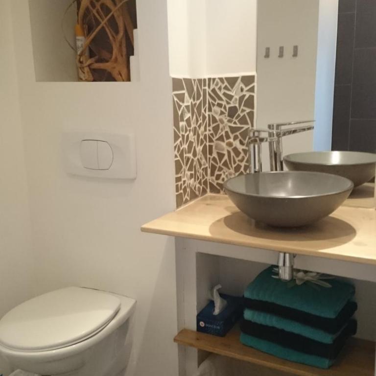 Maison avec 3 appartements à 5min de la plage sud - Maison 2 Chambres - 8