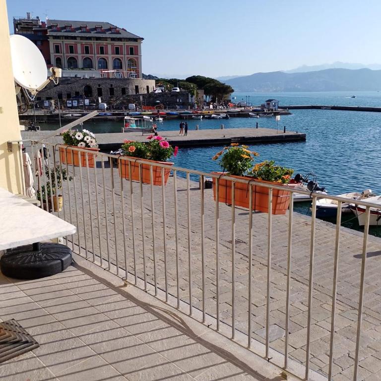 La Calata - Camera Matrimoniale con Balcone e Vista Mare - 7