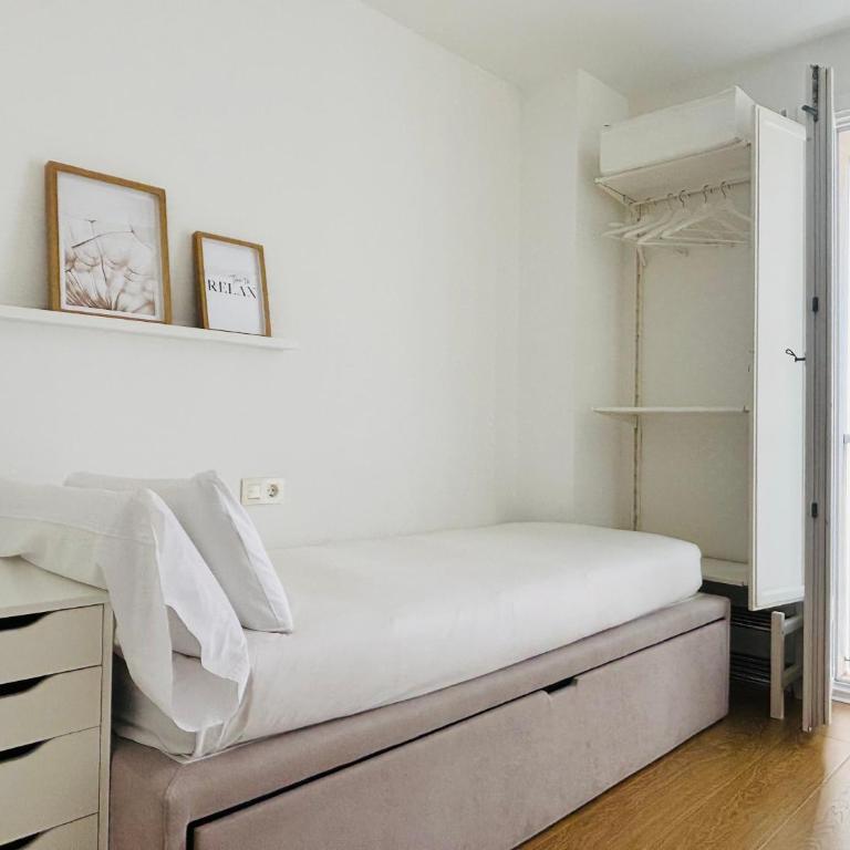 LUMINOSO APARTAMENTO en el centro de Cádiz - Apartamento de 2 dormitorios - 8
