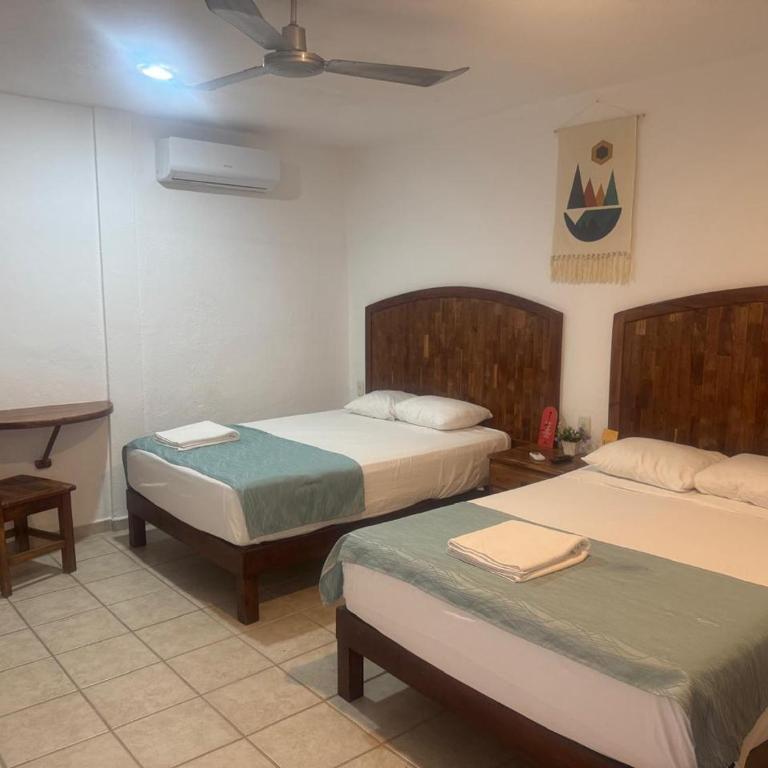 Casa calendario azteca - Quadruple Room with Private Bathroom - 4