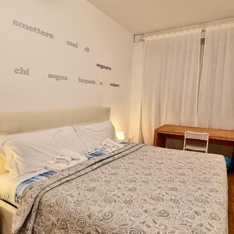 Duomo Amazing Downtown Como Centre - Appartamento con 2 Camere da Letto e Balcone - 8