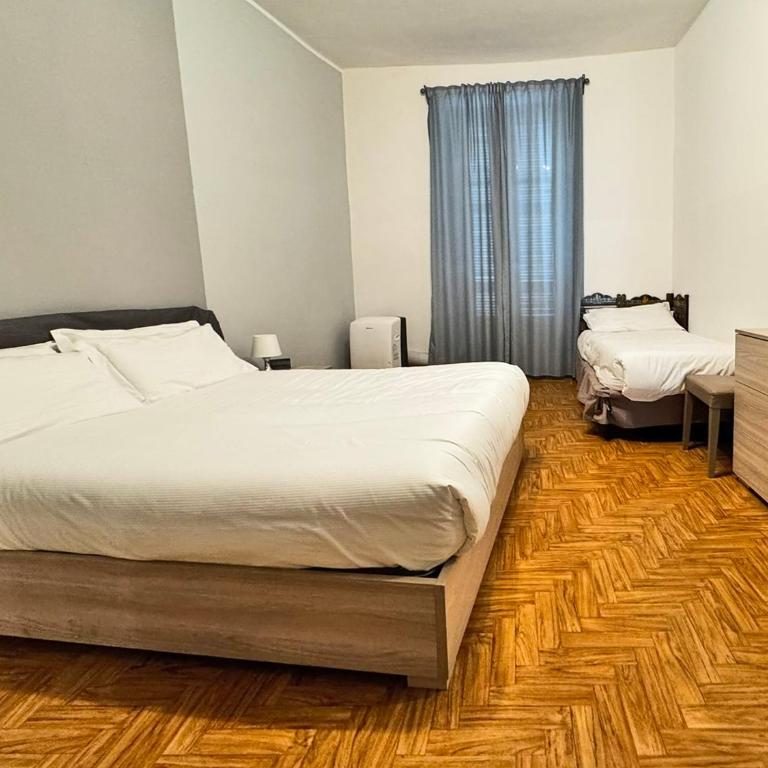 Duomo Amazing Downtown Como Centre - Appartamento con 2 Camere da Letto e Balcone - 14