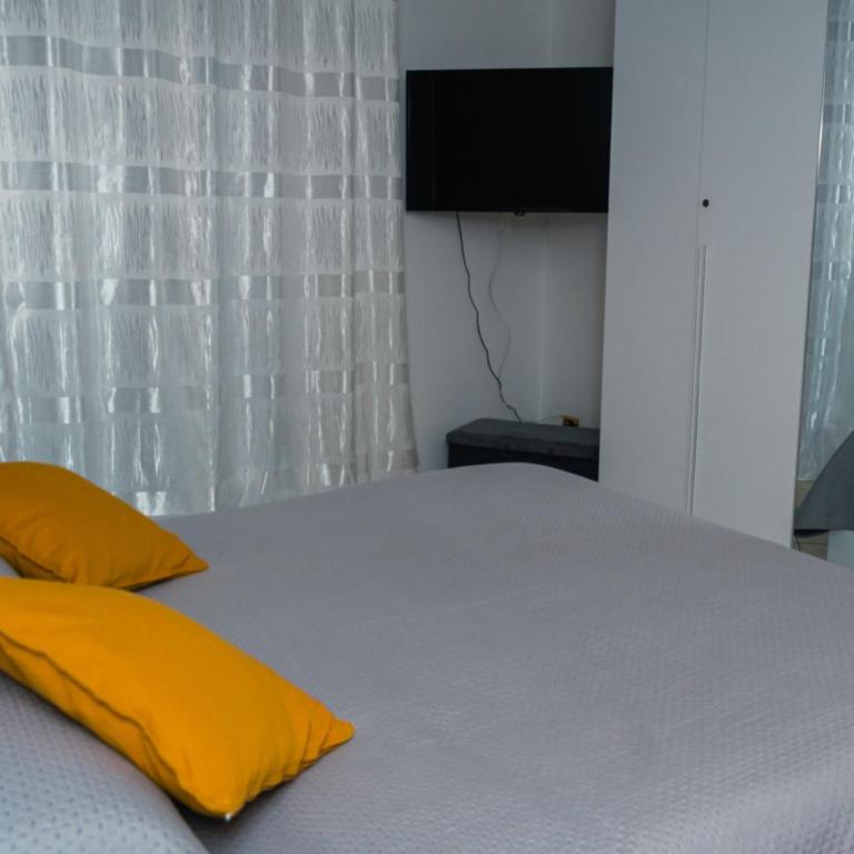 Paradiso sul mare - Appartamento con 2 Camere da Letto e Balcone - 21