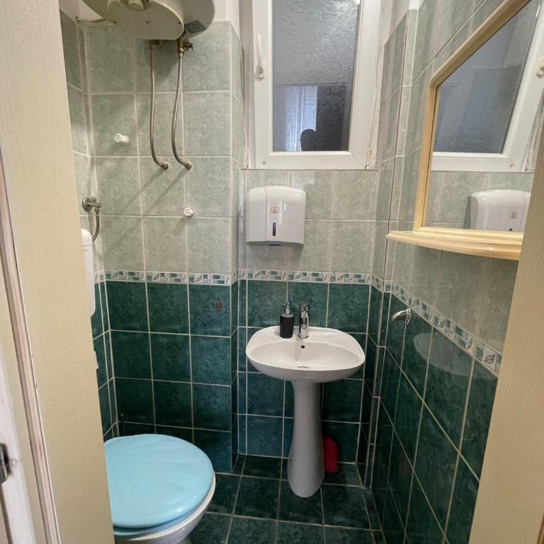 Sunlight House - Two-Bedroom Apartment - 12