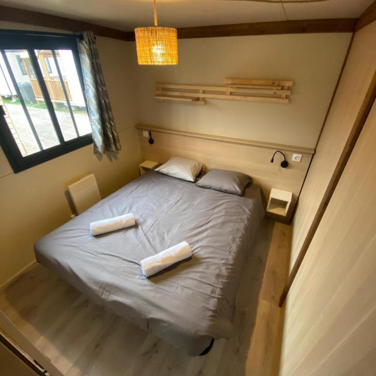 Camping Le Solitaire du Lac - Chalet 2 Chambres - 1