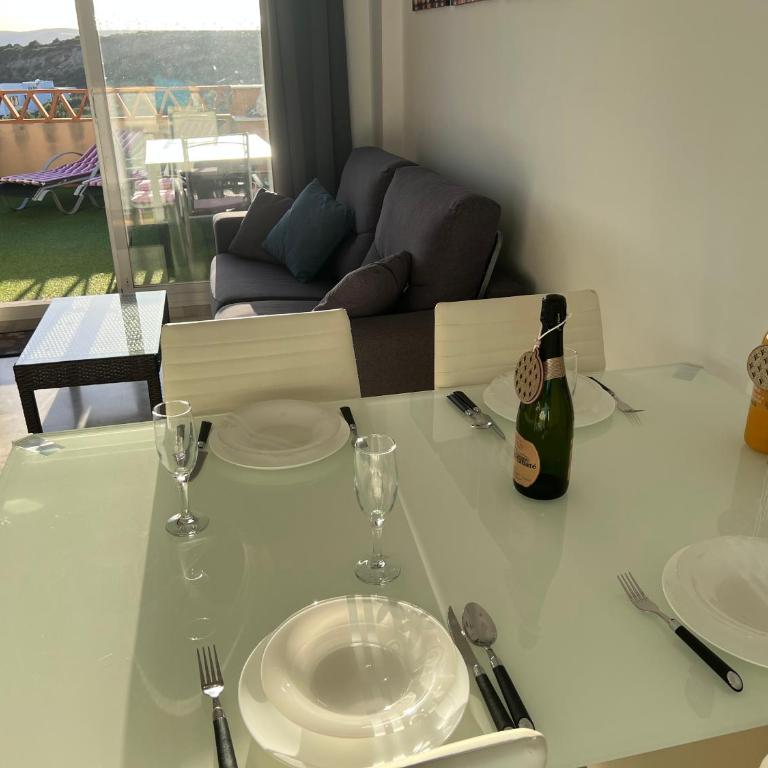 ESTEPONA - WEST CASARES PENTHOUSE 2 slpk PANORAMISCH ZEE EN BERGZICHT - Apartamento de 2 dormitorios con balcón y vistas al mar - 15