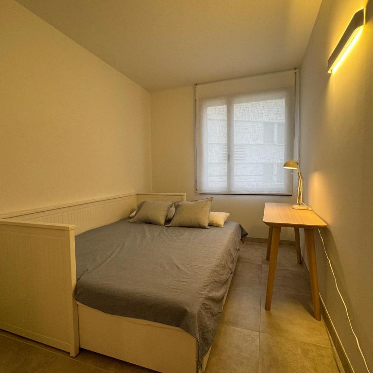 El Garbí Apartament - Two-Bedroom Apartment - 11