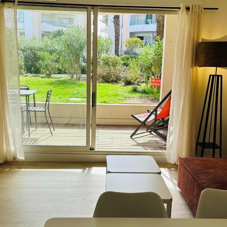 Super Comfy Port Fréjus Piscine 2 chambres 6 personnes - Apartment mit 2 Schlafzimmern und Terrasse - 7