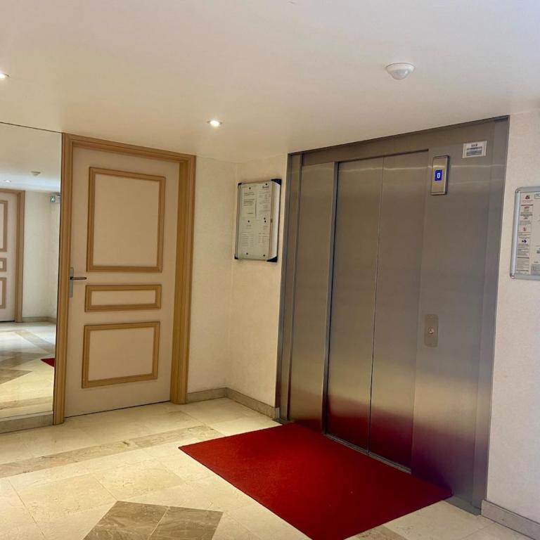 Super Comfy Port Fréjus Piscine 2 chambres 6 personnes - Apartment mit 2 Schlafzimmern und Terrasse - 11