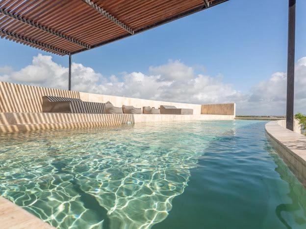 Luxury Studio – Stunning Pool View & Amenities - Apartamento - 14