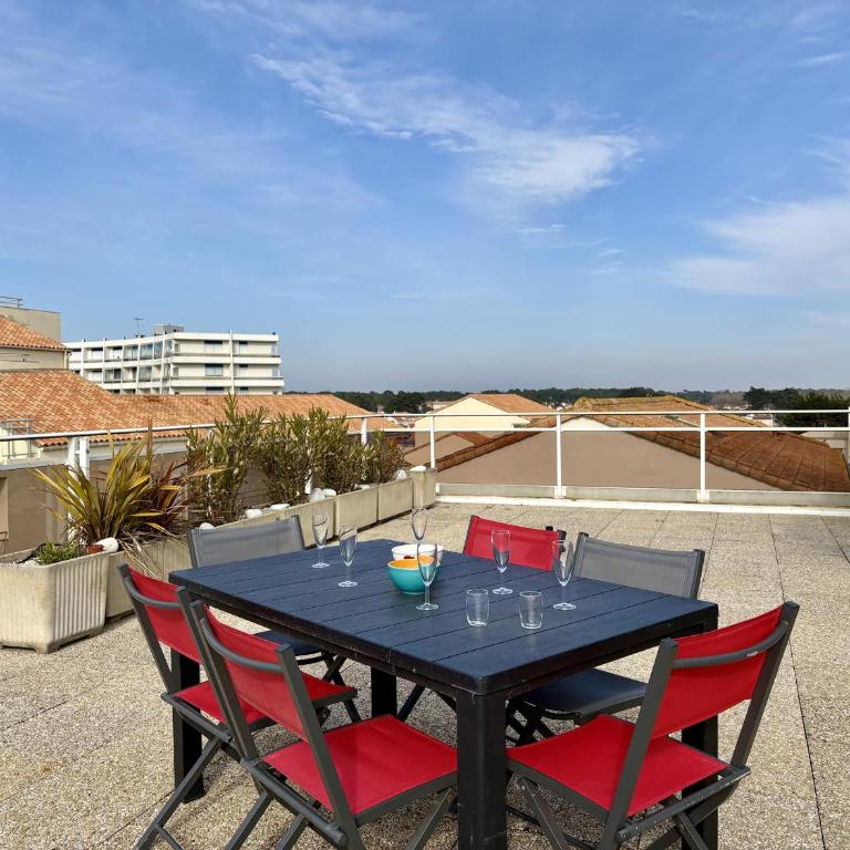 Appartement l'Amirauté face océan avec wifi gratuit - FR-1-323-456 - Apartment - 5
