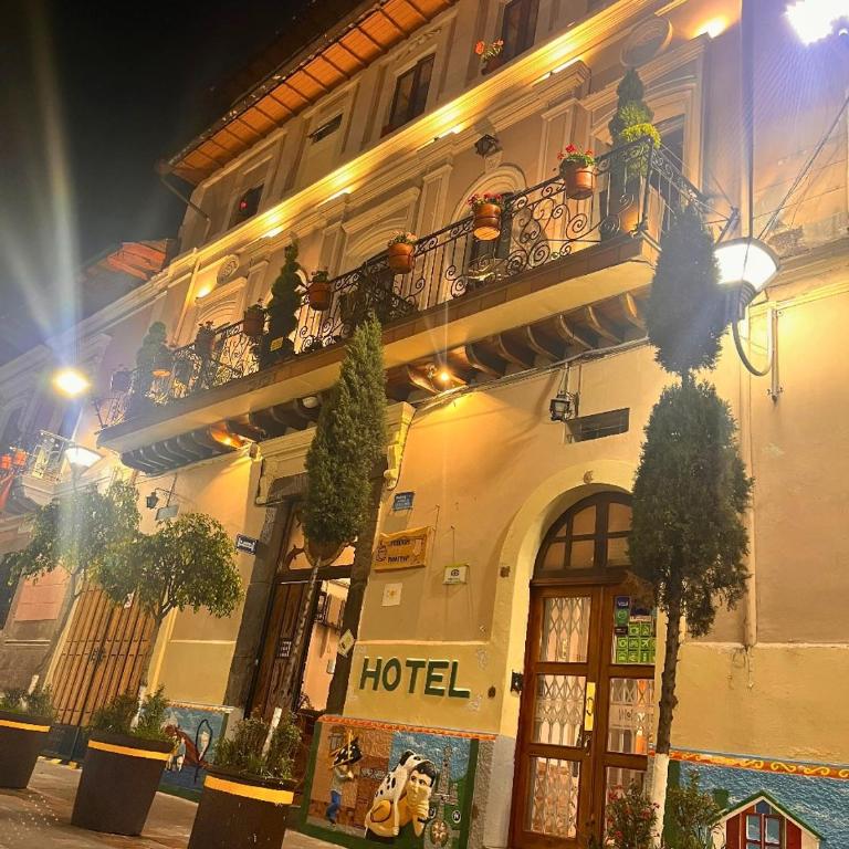 Friends Hotel & Rooftop - Historic Center & Museums - Standard Single Room - 2