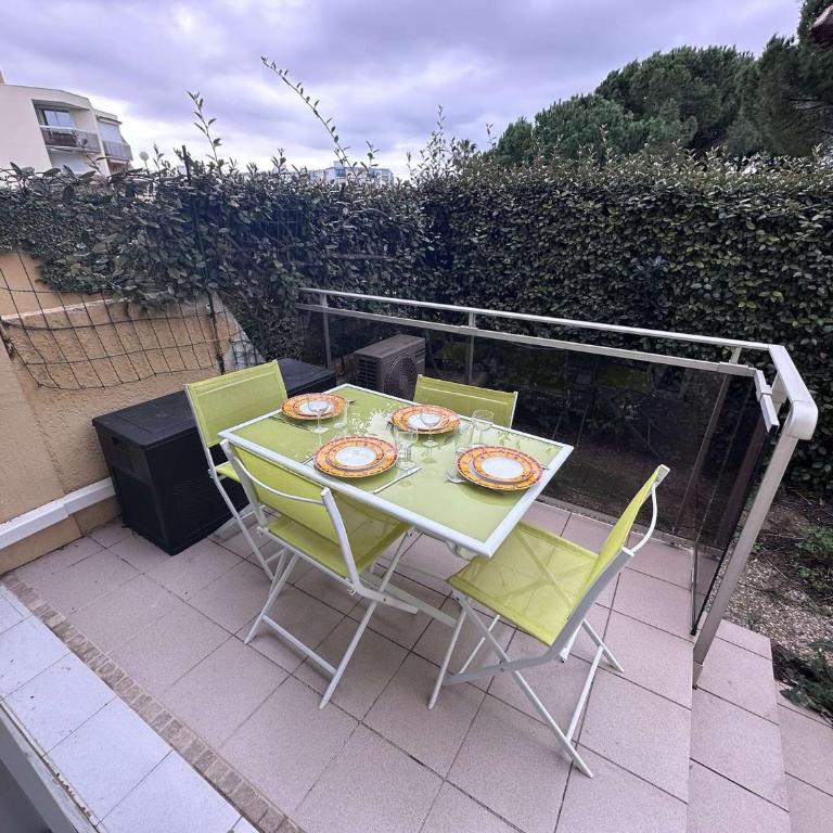 Appartement 2 Pièces Climatisé avec Garage - Grau-du-Roi - FR-1-731-131 - Apartment - 1