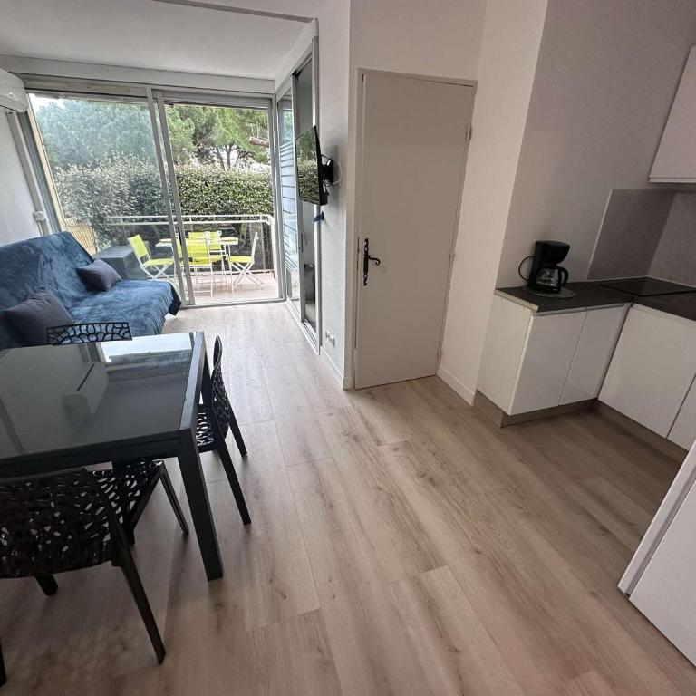Appartement 2 Pièces Climatisé avec Garage - Grau-du-Roi - FR-1-731-131 - Apartment - 14