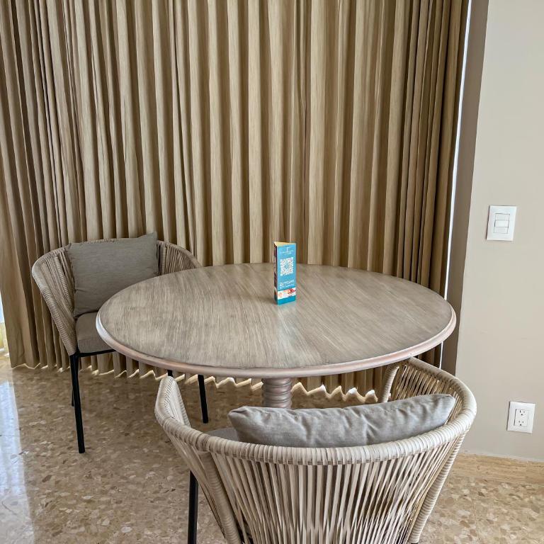 Princess Mundo Imperial Riviera Diamante Acapulco - Habitación Deluxe con cama extragrande y vistas al océano - 4