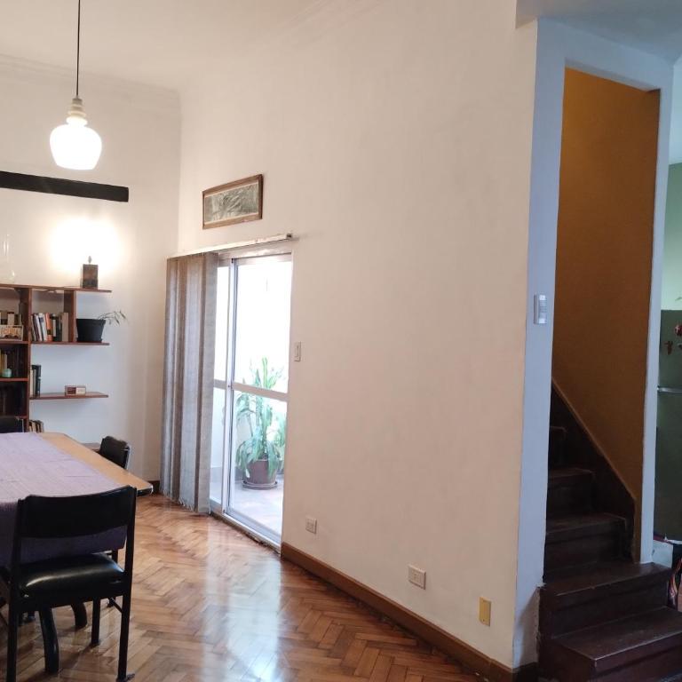 Casa amplia y luminosa con gran terraza y parrilla - Apartamento de 2 dormitorios - 25