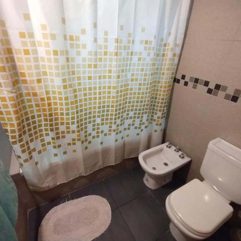 Casa amplia y luminosa con gran terraza y parrilla - Apartamento de 2 dormitorios - 33