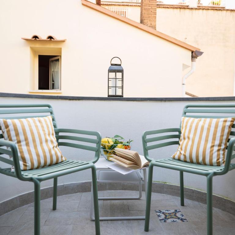 Casa Dafne Sorrento historical center wonderful rooftop - Two-Bedroom House - 39