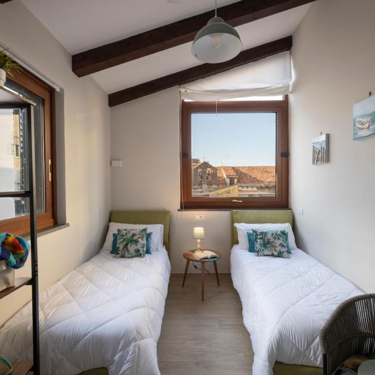 Casa Dafne Sorrento historical center wonderful rooftop - Two-Bedroom House - 45