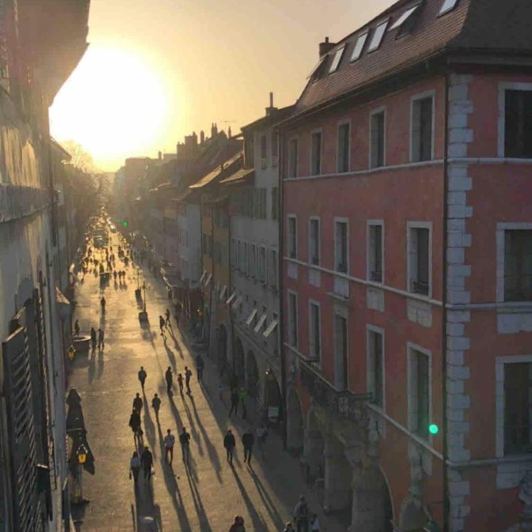 Exceptional location between lake and pedestrian street - Appartamento con 1 Camera da Letto - 19