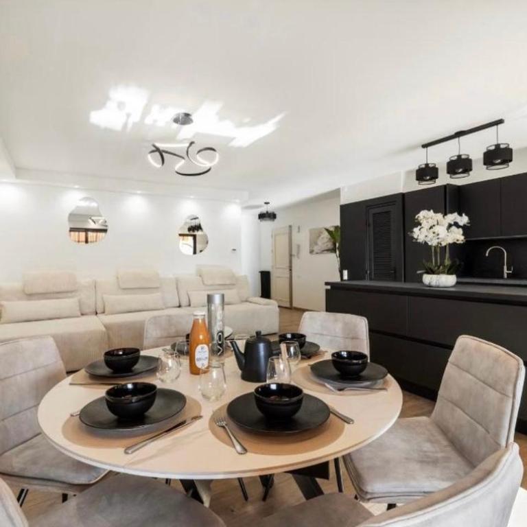 Appartement haut standing - Luxury apartment - Cannes- Croisette- Centre ville- Vue Tennis -Vue Piscine -Parking privé - Terrasse- Plage - Apartment mit Poolblick - 4