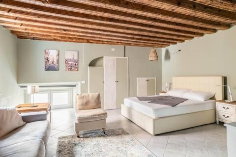 Central, Family-Friendly, Washing Machine, 200m to Aquarium and Metro, 300 Mbps Internet - Appartamento con 1 Camera da Letto - 4