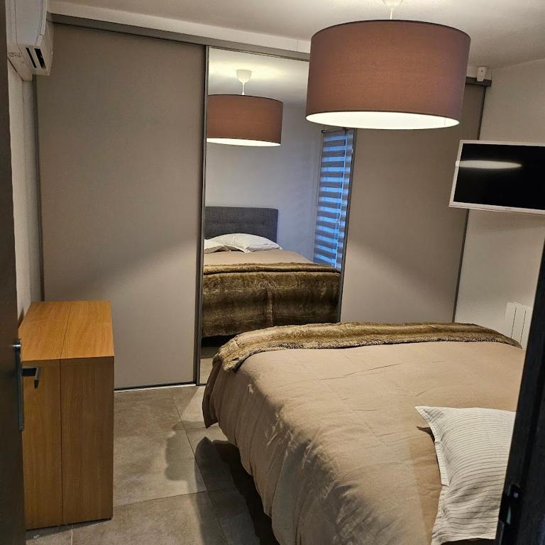 Appartement les pieds dans l'eau avec terrasse et jardin - Apartamento de 1 dormitorio - 9