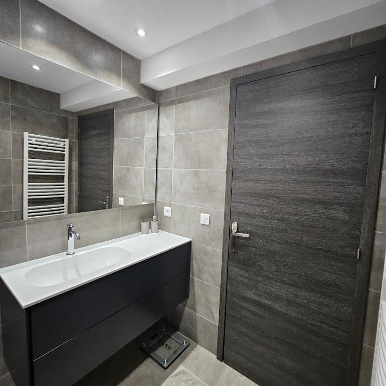 Appartement les pieds dans l'eau avec terrasse et jardin - Apartamento de 1 dormitorio - 11