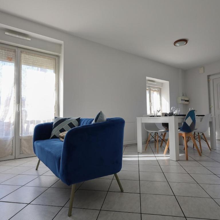 L'émeraude - Three-Bedroom House - 32