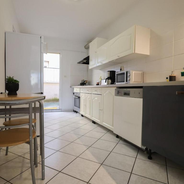 L'émeraude - Three-Bedroom House - 29
