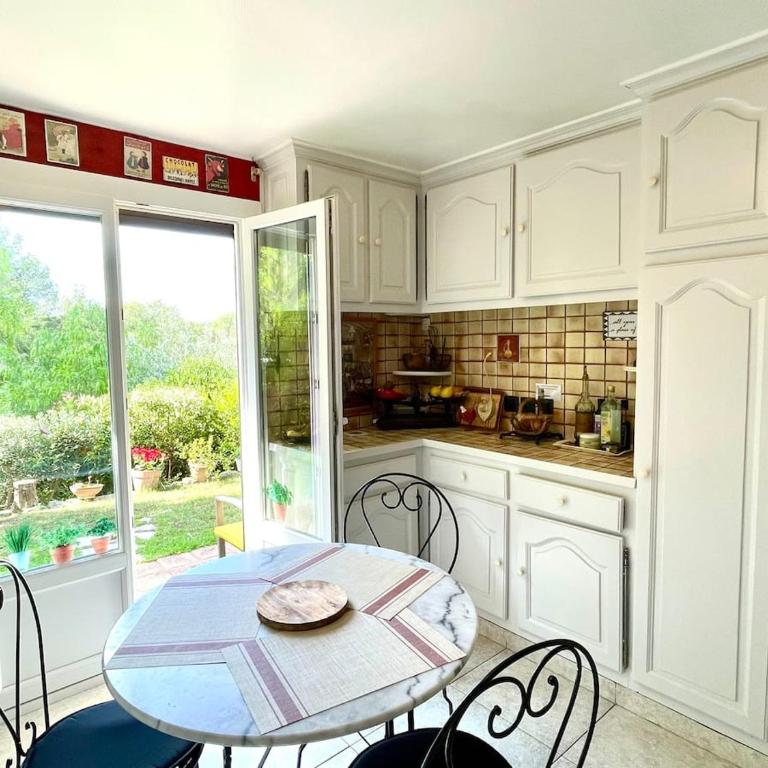 Jolie maison hauteur d'Antibes - Two-Bedroom House - 18