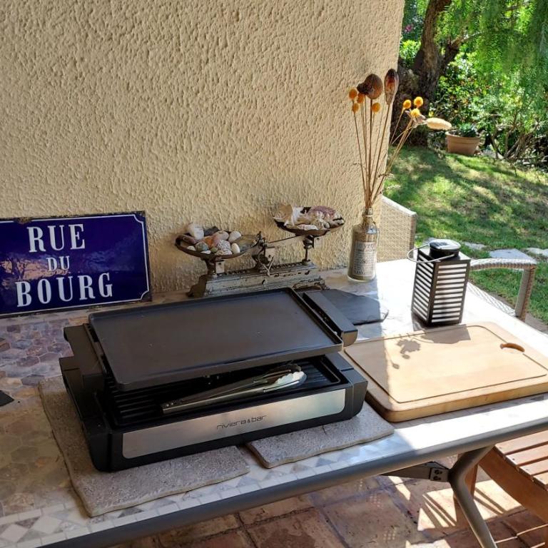 Jolie maison hauteur d'Antibes - Two-Bedroom House - 12