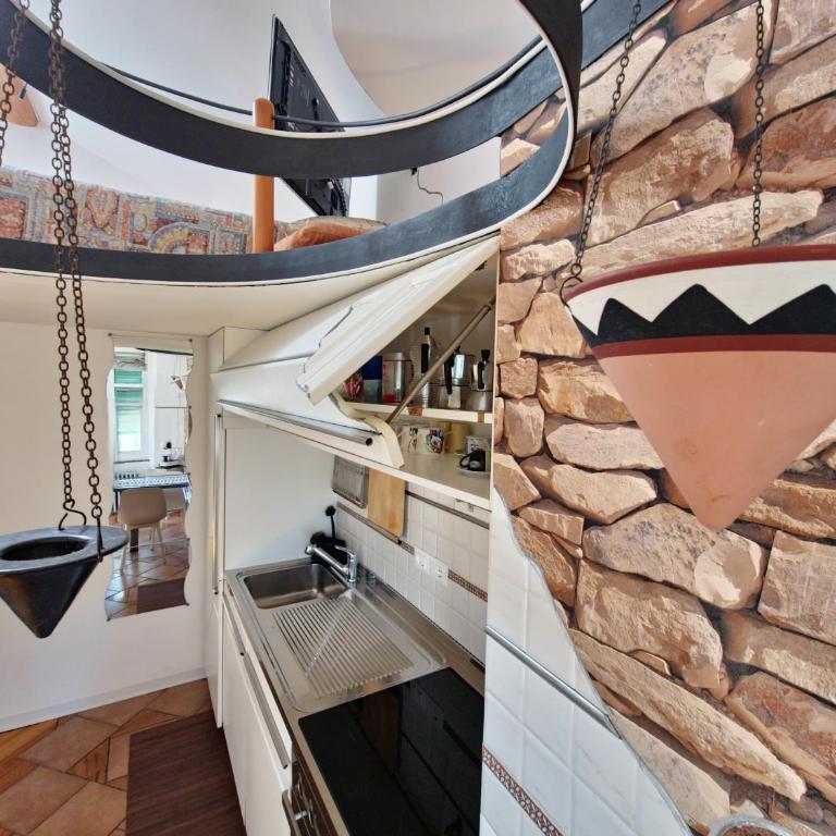 Nautical Micro-Loft con Parcheggio Privato - Monolocale su 2 Livelli - 9