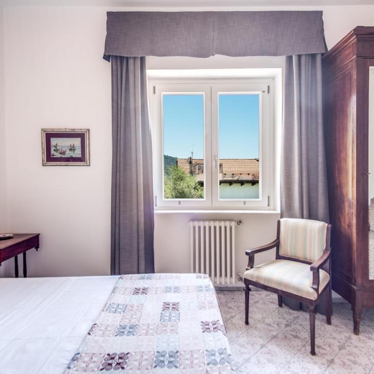 M Suites Sorrento - One-Bedroom Apartment with Bath and Sea View - 10
