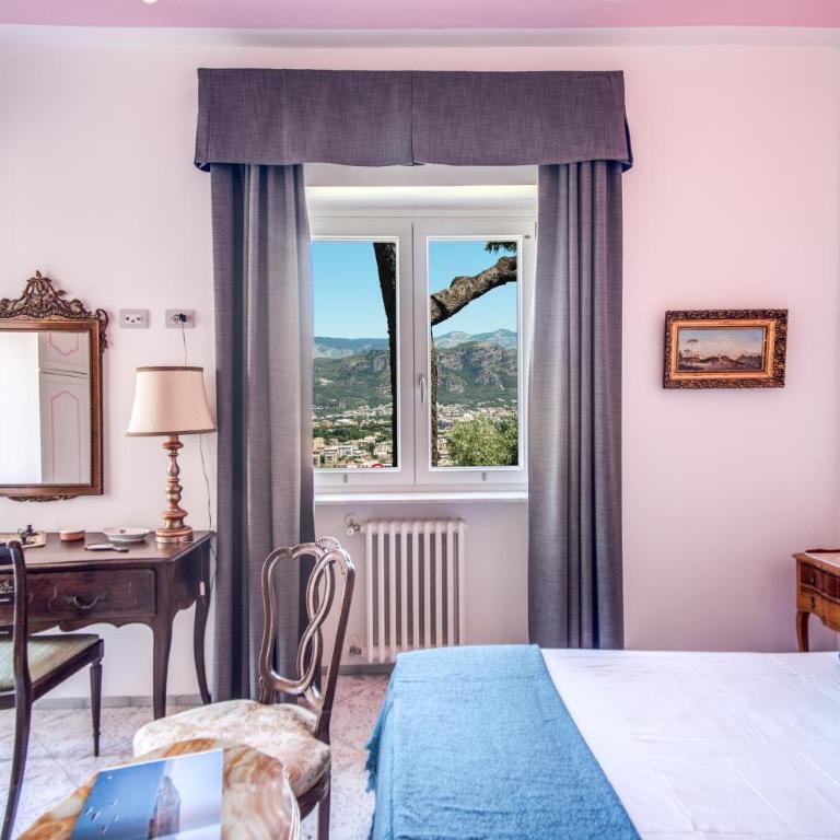 M Suites Sorrento - One-Bedroom Apartment with Shower and Sea View - 13