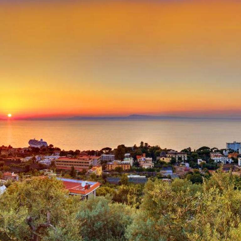 M Suites Sorrento - One-Bedroom Apartment with Bath and Sea View - 21