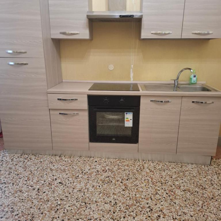 Venice Tourist House - Camera Tripla con Bagno in Comune - 2