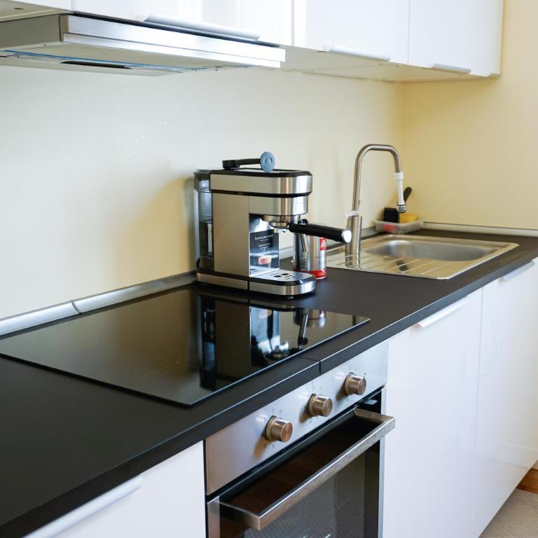 Easy Room Italy Balcony Apartments - Two-Bedroom Apartment - 9