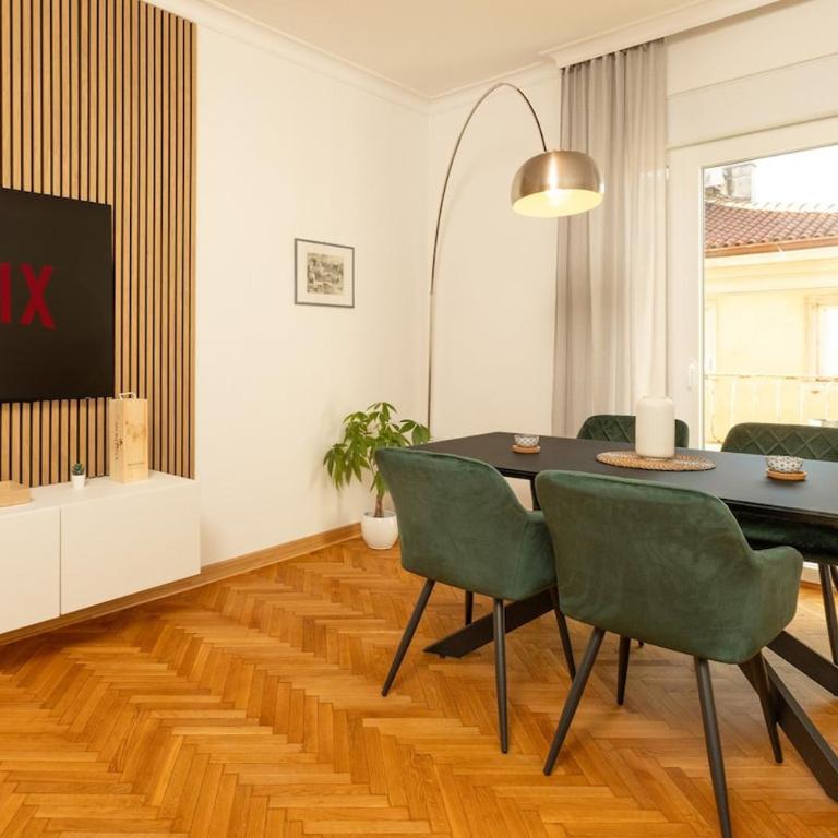 Ponterosso City Center Luxury Apartment FastFibra - Appartamento con 2 Camere da Letto - 1