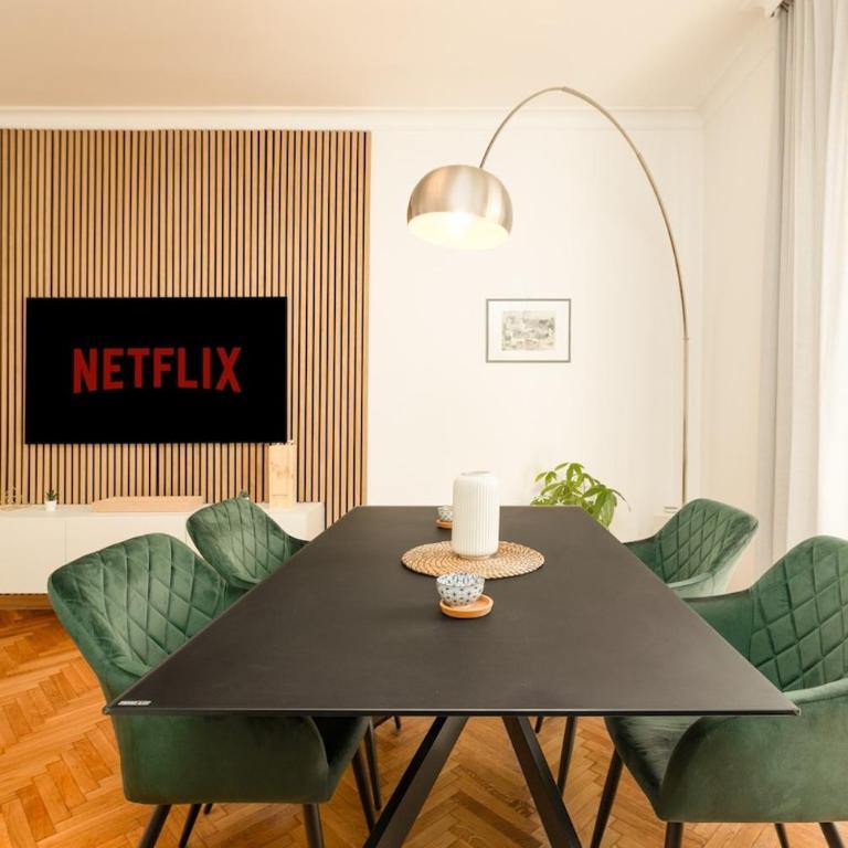 Ponterosso City Center Luxury Apartment FastFibra - Appartamento con 2 Camere da Letto - 11
