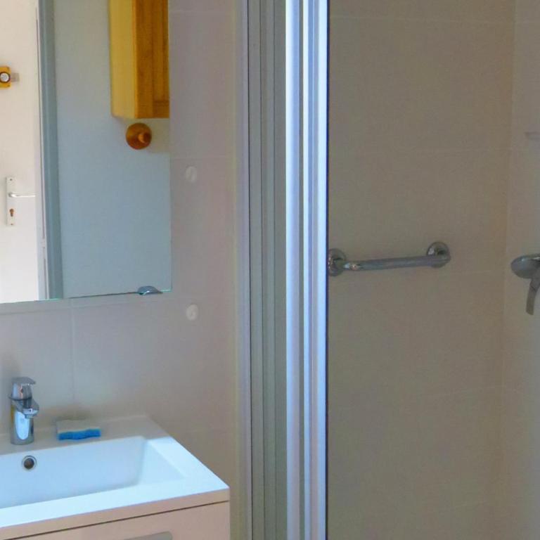 Appartement 2 pièces avec parking privé, Sète - FR-1-472-123 - Appartement (4 Adultes) - 8