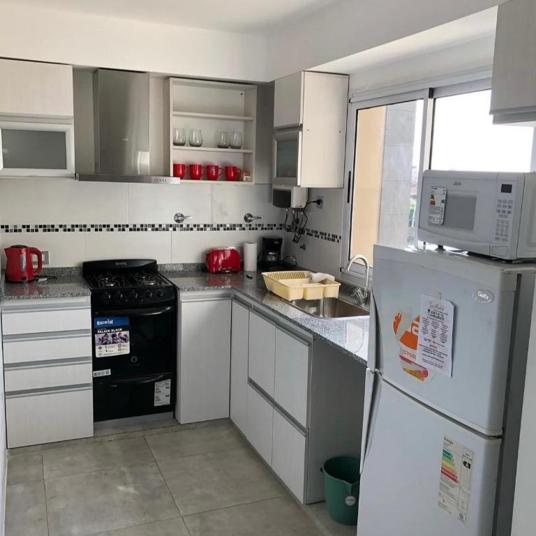 "Temporarios Donbasi" departamentos 3 ambientes con cochera - Apartamento de 2 dormitorios - 2