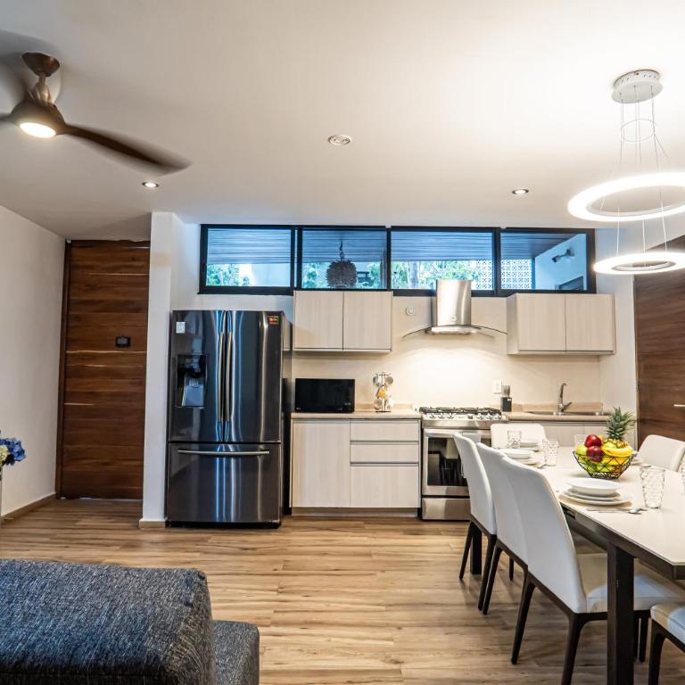 Two-Condos House in Great location with Rooftop and Pool and BBQ - Casa de 4 dormitorios - 10