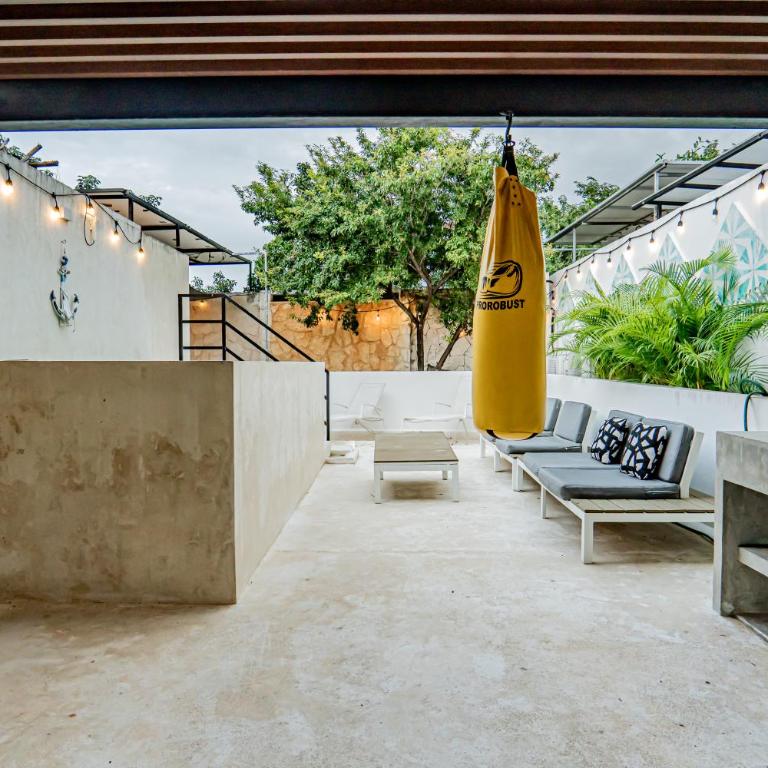 Two-Condos House in Great location with Rooftop and Pool and BBQ - Casa de 4 dormitorios - 30