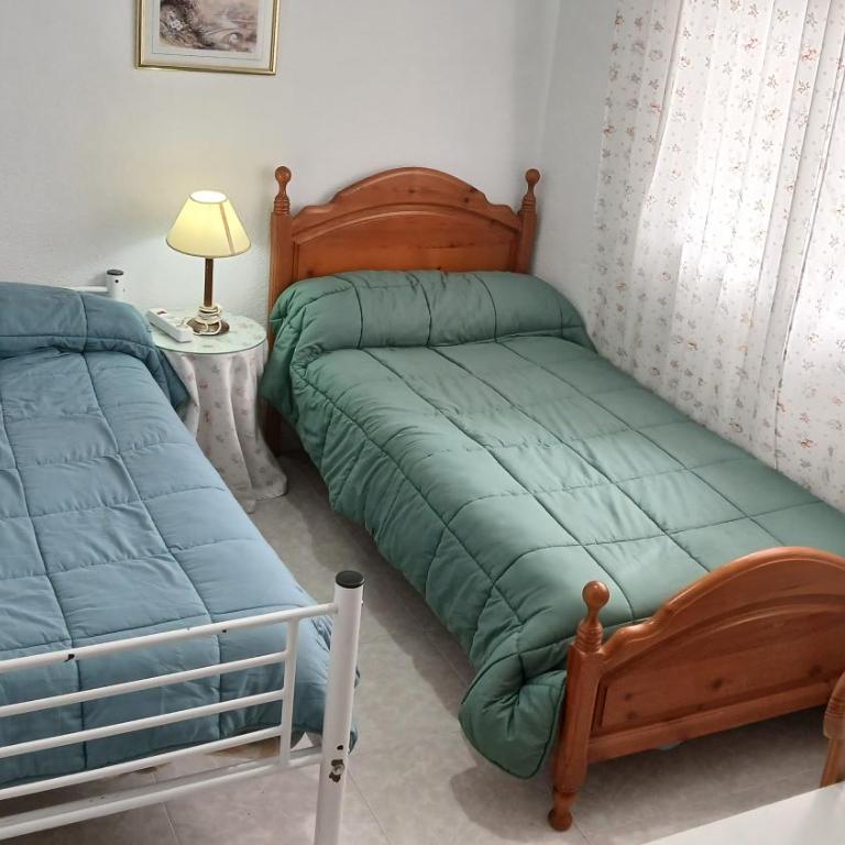 Habitación Privada Doble Toledo - Habitación Estándar con baño compartido - 2 camas - 11